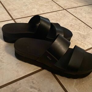 REEF Wedges black size 8